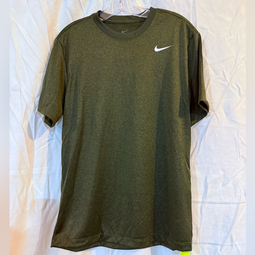Nike Men's Olive Short Sleeve Tee